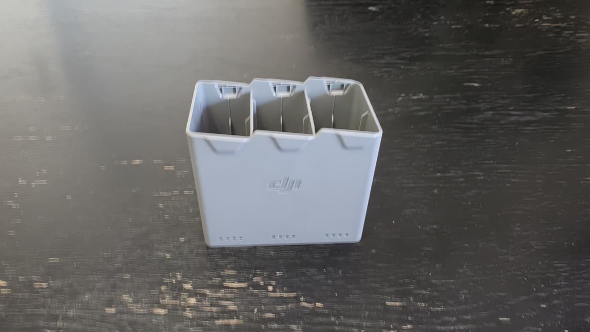 Pre-Owned DJI Mini 5 Pro Two-Way Charging Hub